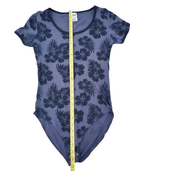 Victoria's Secret PINK Tropical Print Bodysuit Short Sleeve Palm Grey Black XS - Picture 10 of 11